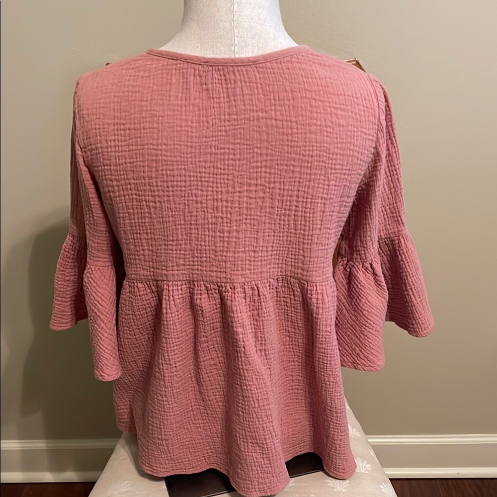Women's Pink 100% Cotton Gauze Button-Down Ruffle Sleeve Top - Picture 3 of 3